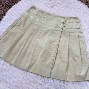 Y2K Inc Stretch light green coquette pleated skirt with bow details size 8